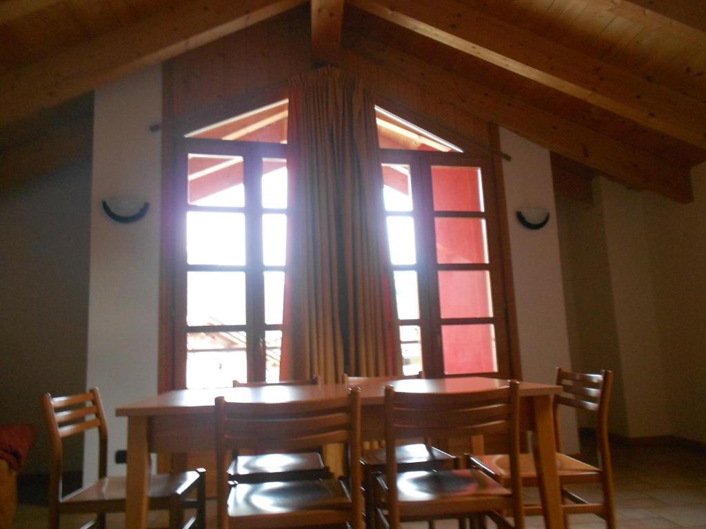 Residence Le Orchidee Bormio Rom bilde