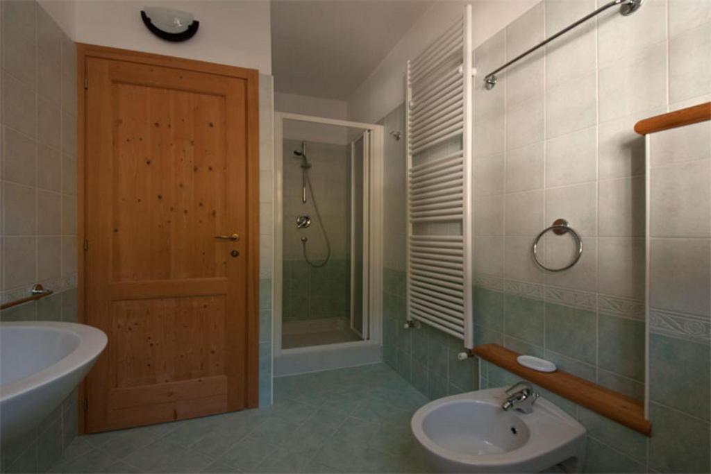 Residence Le Orchidee Bormio Rom bilde